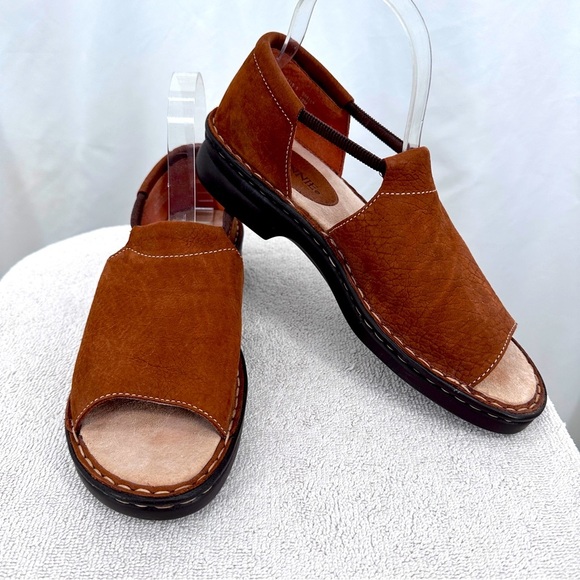Connie Shelly Leather Shoe Sandal 10B Womens Brown Open Toe Slip On - Picture 1 of 9